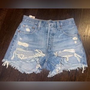 Size 25 Levi 501 Shorts